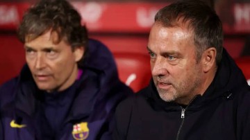 西甲大冷!巴萨1-2遭10人赫罗纳绝杀,2亿欧亚马尔梦游成最大罪人