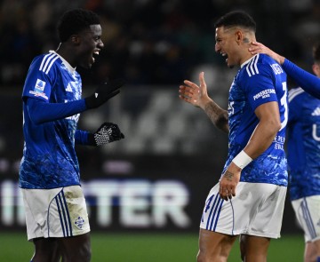 （体育）足球——意甲：科莫胜罗马