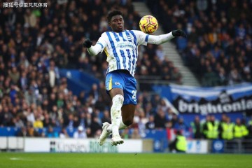 曼联求购新铁腰被要价过亿:21岁的新人,会是阿莫林解题答案么