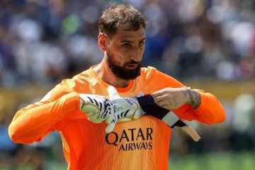 多纳鲁马续约僵局,切尔西曼联伺机而动,巴黎寻新门将引核心不满