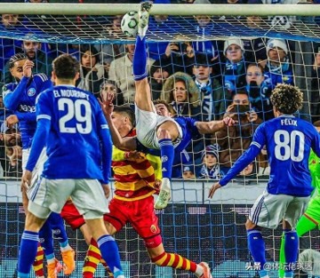 倒钩绝平+11场8球!23岁阿根廷神锋逆袭,从韧带撕裂到法甲射手王