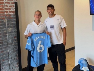 罗马诺:沙利文本周开始在曼城训练营训练,2027年将正式加盟球队