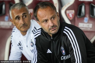 意甲各队主帅年薪排行:孔蒂800万欧居首,阿莱格里500万欧次之