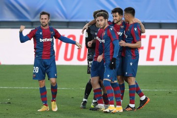 西甲：巴列卡诺VS莱万特——攻防博弈下的胜负手与比分推演