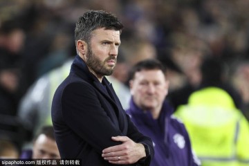 名宿力挺！鲁尼：曼联不该忽视卡里克 他有资格转正