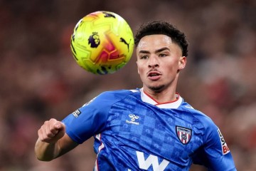 竞彩湃|那不勒斯阵容消耗不小,水晶宫阻击热刺难度大