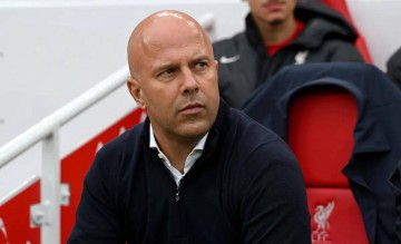 利物浦欧冠六冠王狂砸3亿欧元,报价神锋伊萨克,曼城紧张了